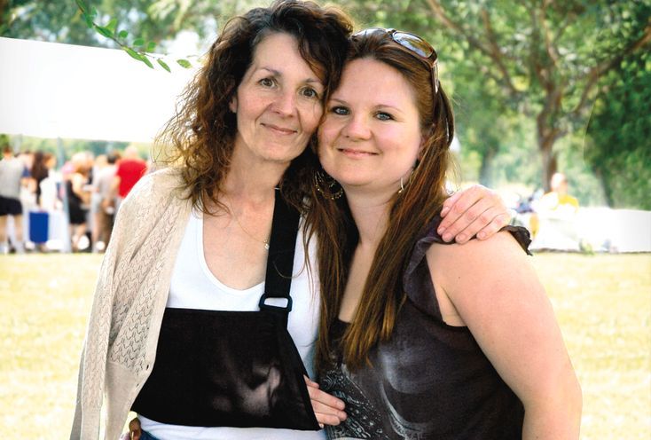 Cathy Bernardini with daughter Taryn Teutsch, 2011