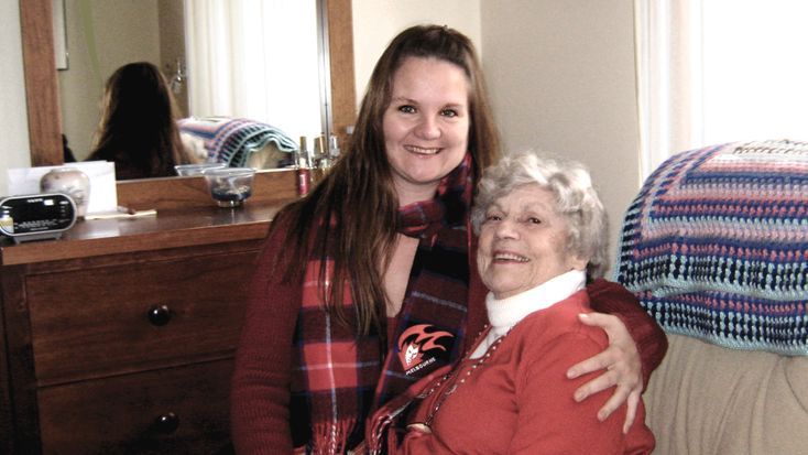 Mike Rinder’s daughter, Taryn, and his mother, Barbara, in Barbara’s Melbourne residence before departing for a family reunion, July 2010